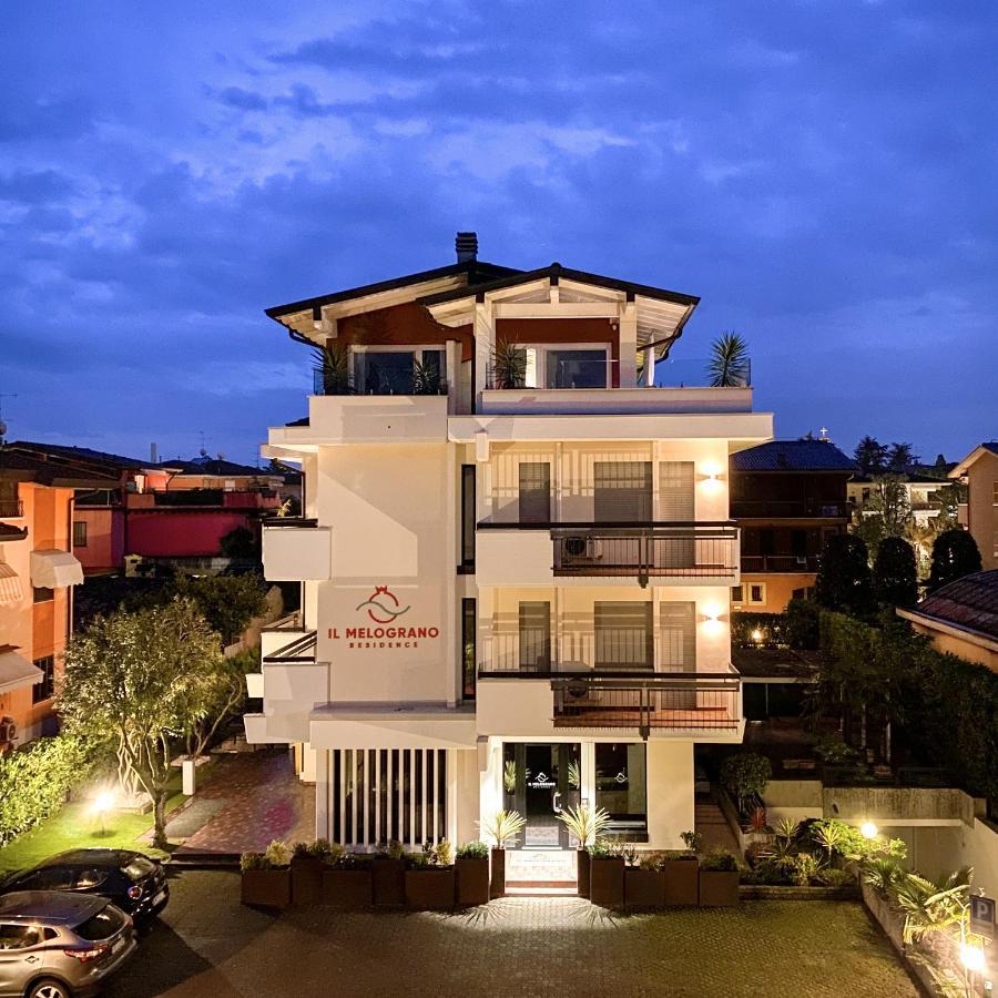 Residence Il Melograno Сирмионе Екстериор снимка