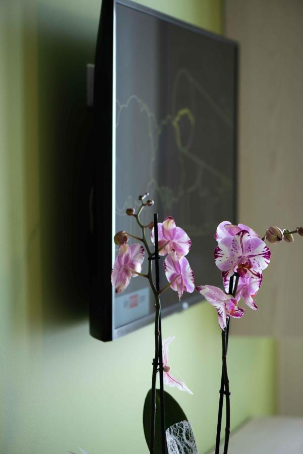 Residence Il Melograno Сирмионе Екстериор снимка