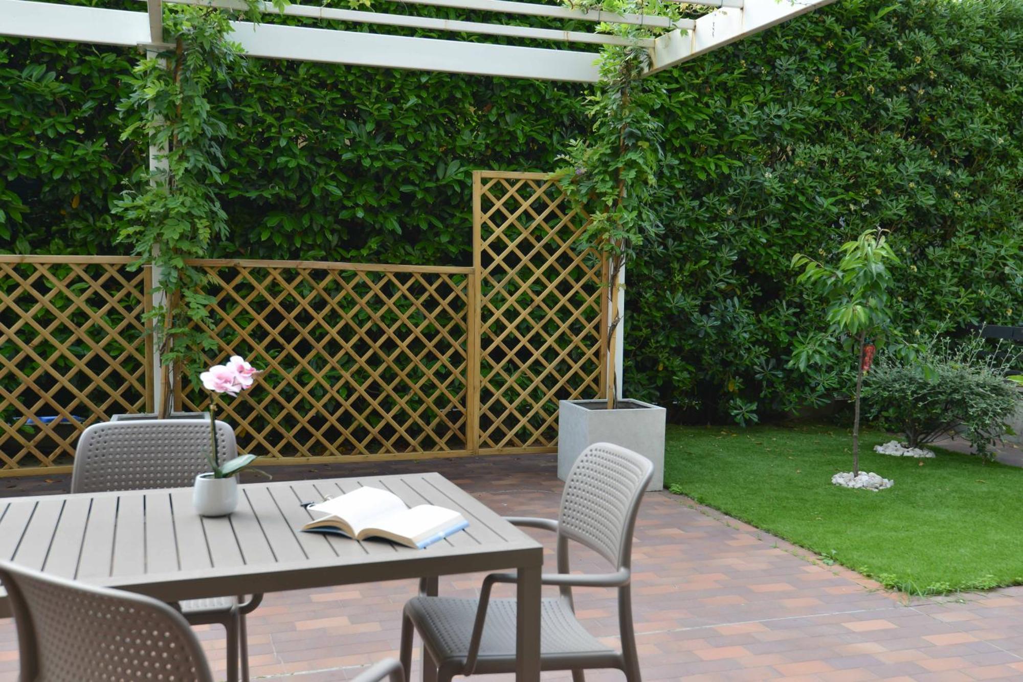 Residence Il Melograno Сирмионе Екстериор снимка