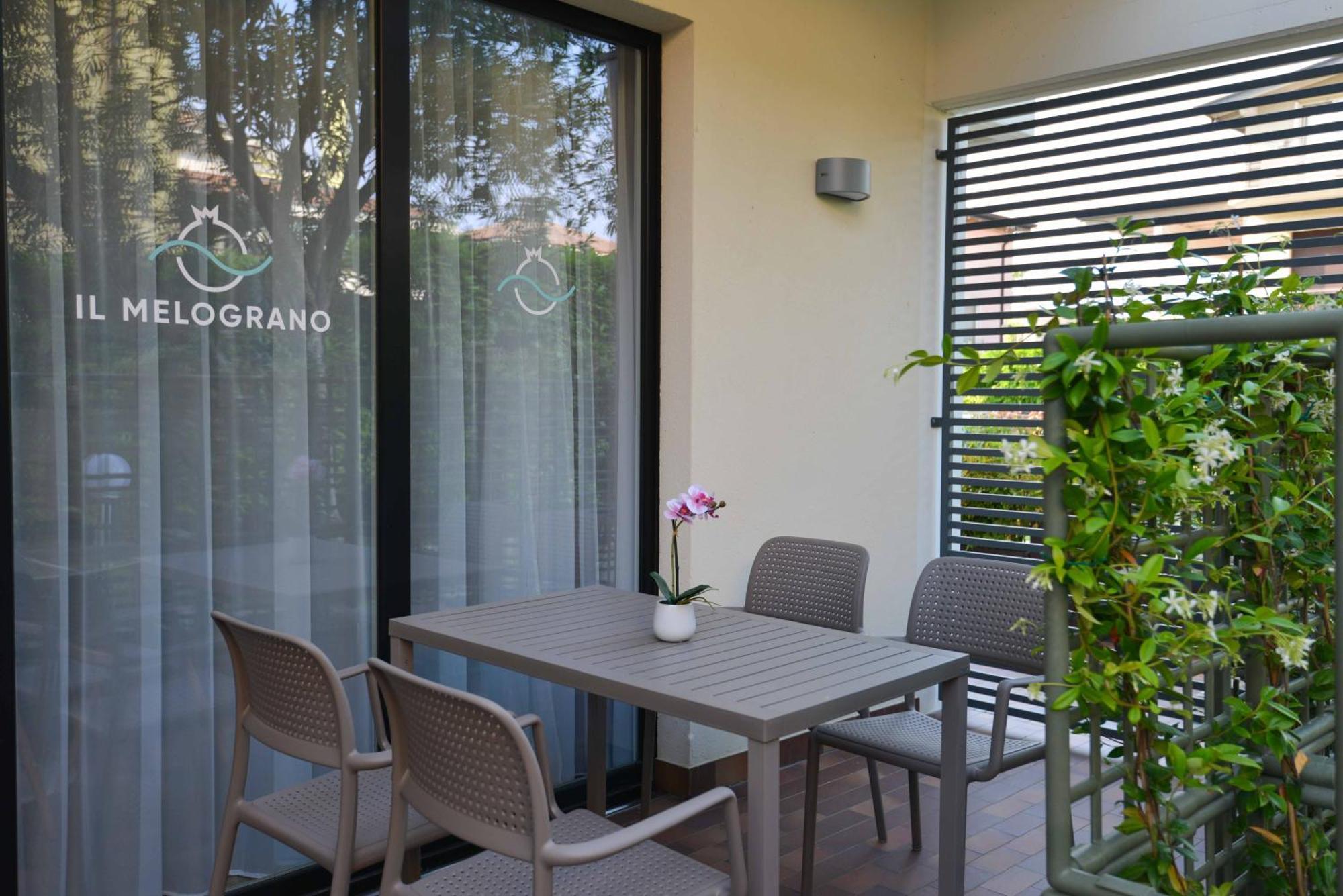 Residence Il Melograno Сирмионе Екстериор снимка