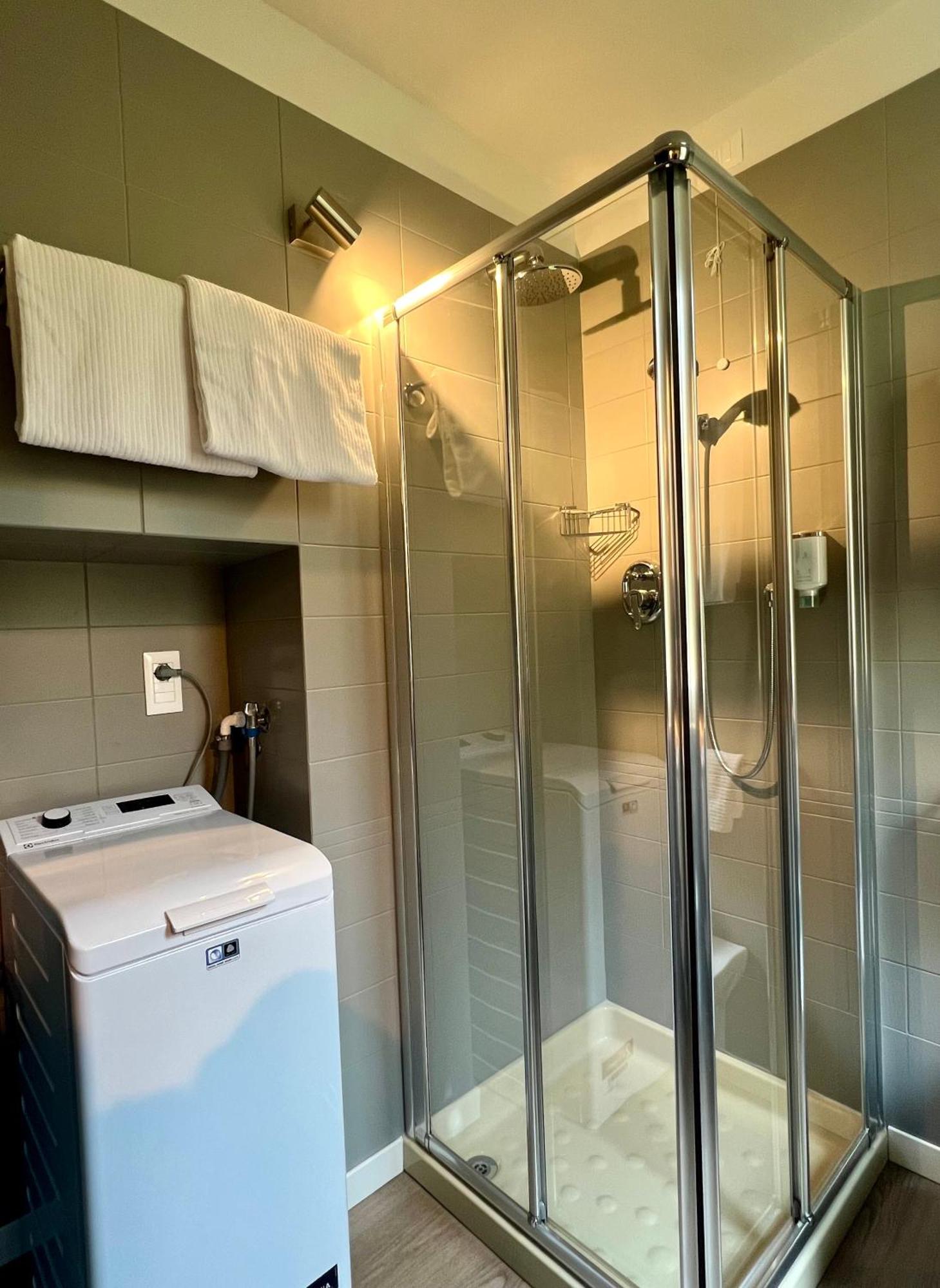Residence Il Melograno Сирмионе Екстериор снимка