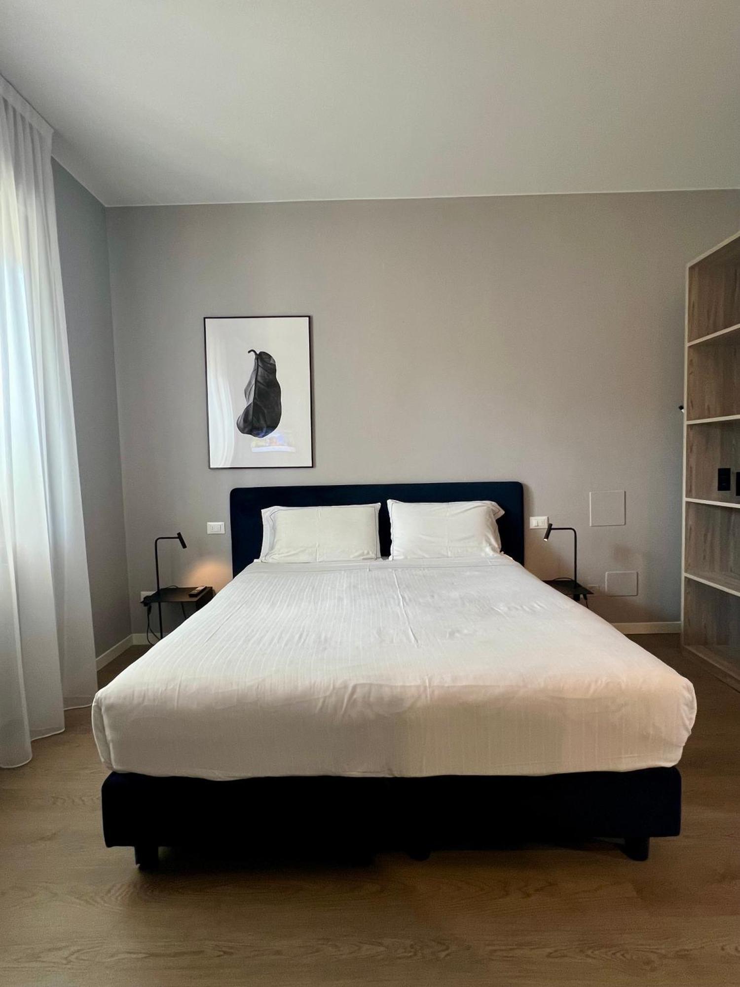 Residence Il Melograno Сирмионе Екстериор снимка